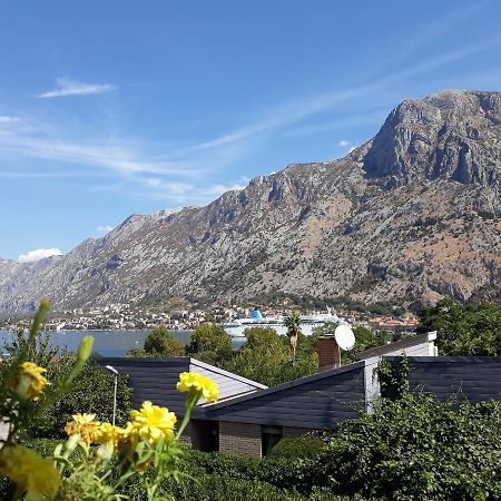Maritimo Apartments Kotor Luaran gambar