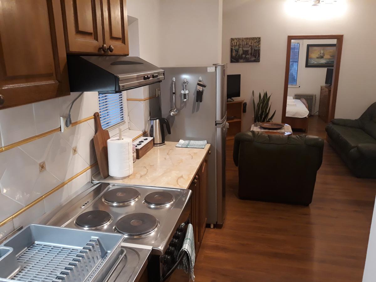 Maritimo Apartments Kotor Luaran gambar
