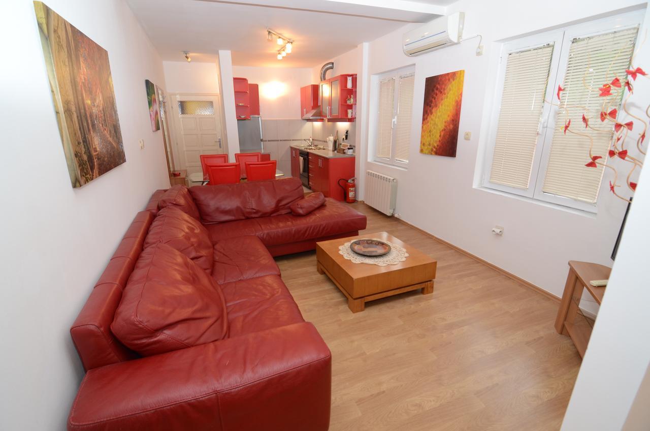 Maritimo Apartments Kotor Luaran gambar