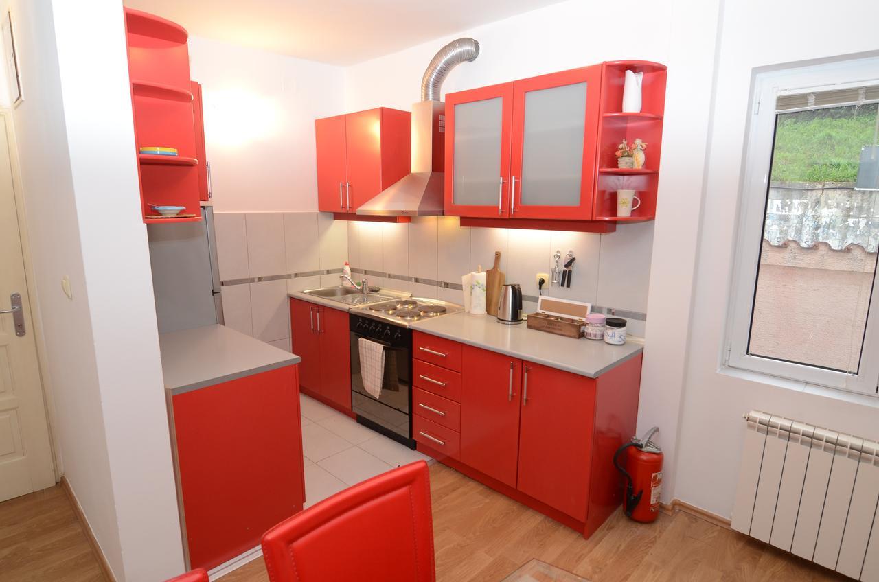 Maritimo Apartments Kotor Luaran gambar